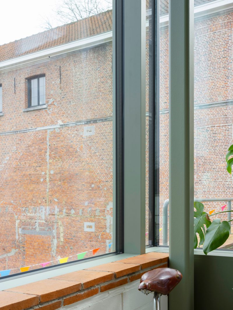 12 DEBRUYN Peper MECHELEN 043 HR